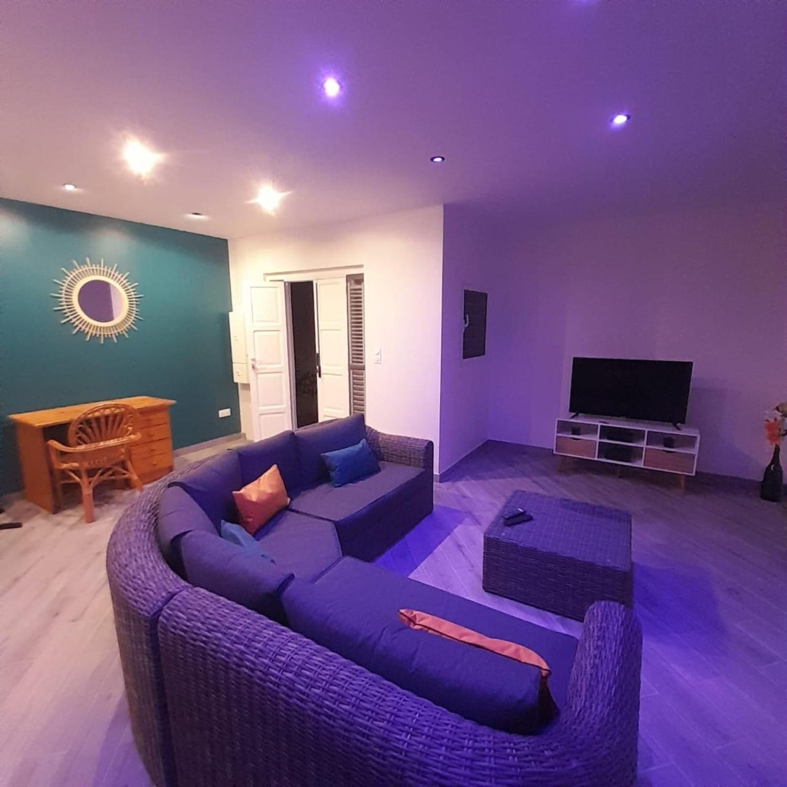 972M Beautiful Air-Conditioned Villa With Garden Le Carbet Eksteriør billede