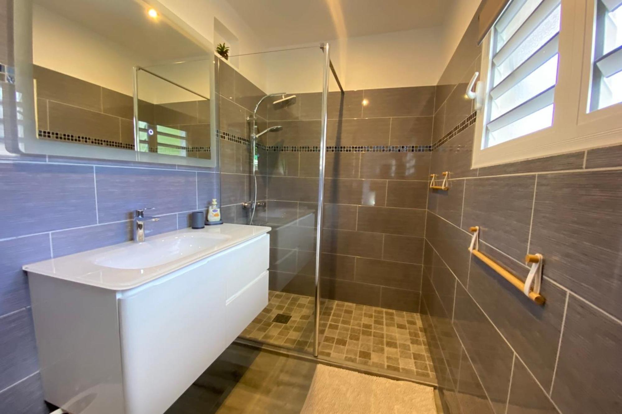 972M Beautiful Air-Conditioned Villa With Garden Le Carbet Eksteriør billede